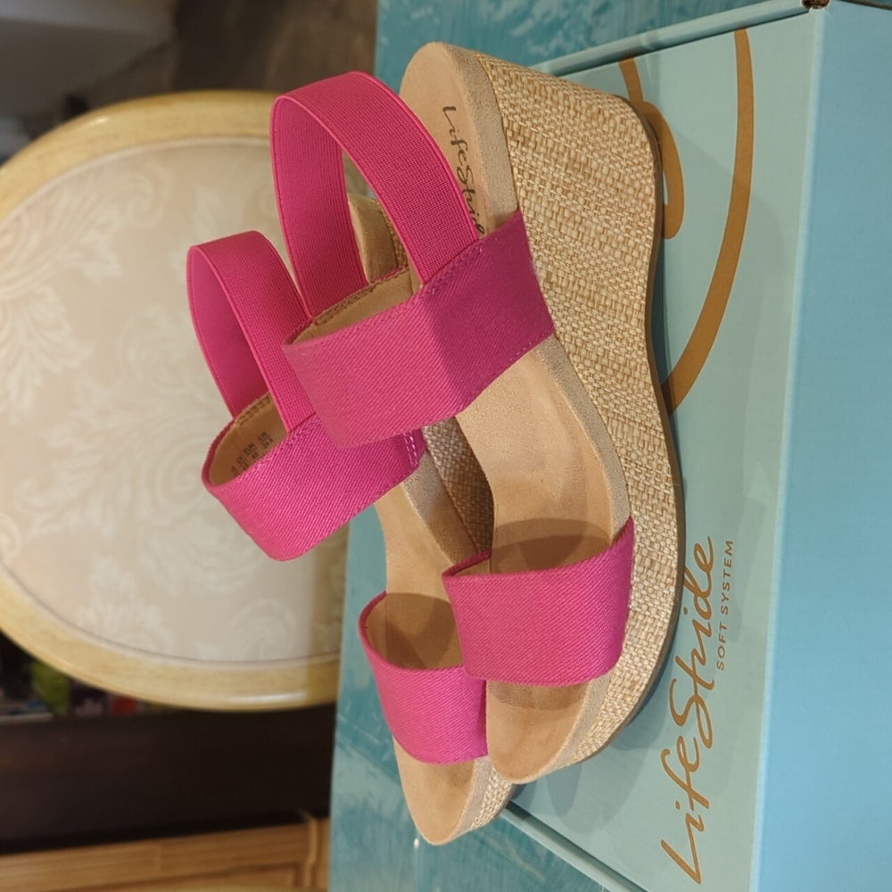 Life Stride Delta Raspberry 9M